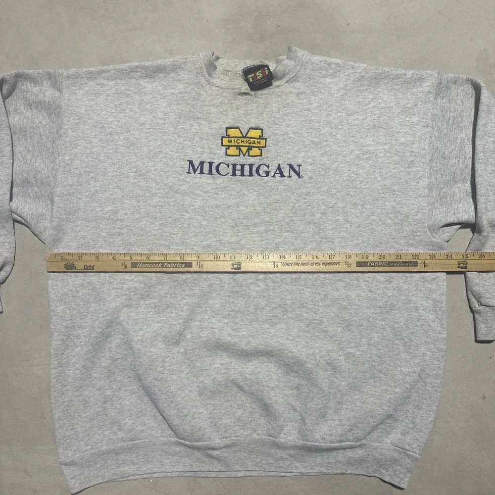 Vintage Michigan Wolverines Sweatshirt Men's XL 90s Y2K Fleece Gray DISTRESSED